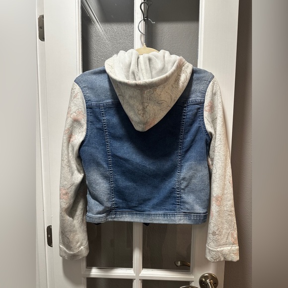 Wallflower Dreamer Knit-Sleeve Hooded Jean Jacket - Picture 9 of 11
